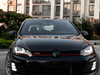 2014 Volkswagen Golf GTI VII, чёрный, 2090000 рублей, вид 3