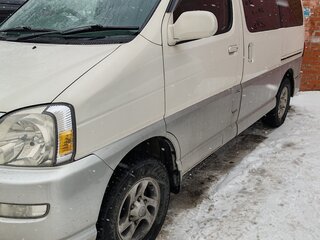 2002 Toyota Regius I Рестайлинг, серый, 1250000 рублей, вид 1