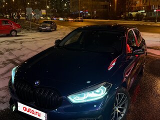 2021 BMW 1 серии 116i III (F40), синий, 2010000 рублей, вид 3