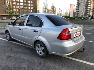 2011 Chevrolet Aveo I Рестайлинг, серебристый, 345000 рублей, вид 3
