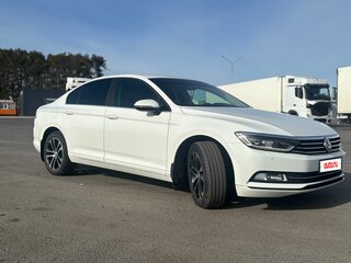 2016 Volkswagen Passat B8, белый, 1699000 рублей, вид 4