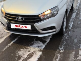 2019 Lada (ВАЗ) Vesta I, серебристый, 990000 рублей, вид 2