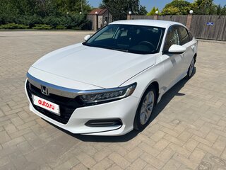 2019 Honda Accord X, белый, 2050000 рублей, вид 4