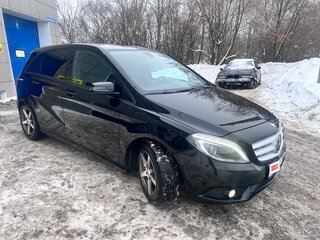 2013 Mercedes-Benz B-Класс 180 II (W246), чёрный, 1100000 рублей, вид 1