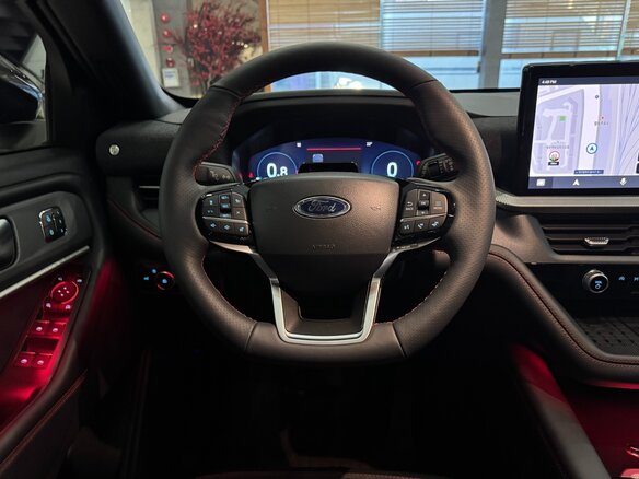 2025 Ford Explorer VI Рестайлинг, белый, 6990000 рублей - вид 11