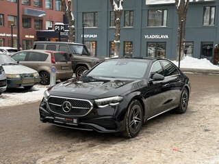 2026 Mercedes-Benz E-Класс 300 VI (W214, S214), чёрный, 7810000 рублей, вид 1
