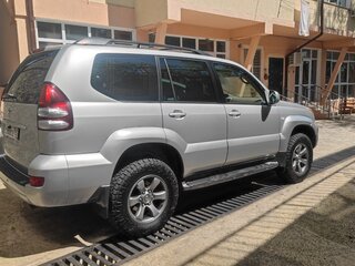 2006 Toyota Land Cruiser Prado 5-speed 120 Series, серебристый, 2100000 рублей, вид 5