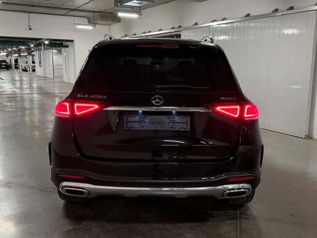 2020 Mercedes-Benz GLE 300 d II (V167), чёрный, 5400000 рублей, вид 5