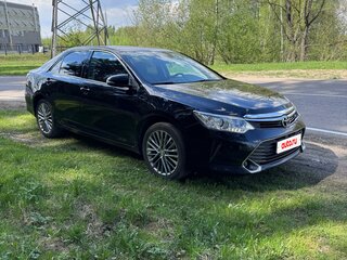 2015 Toyota Camry VII (XV50) Рестайлинг, чёрный, 2222000 рублей, вид 1