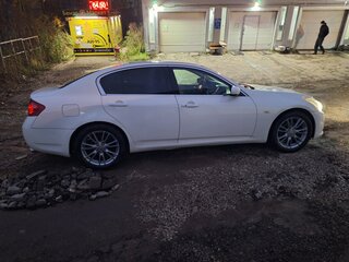 2010 Infiniti G25 IV, белый, 1390000 рублей, вид 2