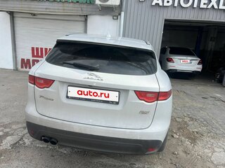 2017 Jaguar F-Pace I, белый, 2500000 рублей, вид 3