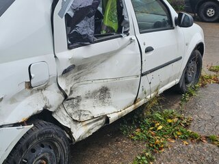 2011 Renault Logan I Рестайлинг, белый, 120000 рублей, вид 3