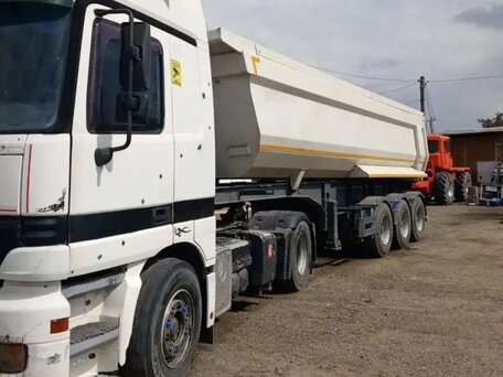 2001 Mercedes-Benz Actros, белый, 3000000 рублей, вид 1