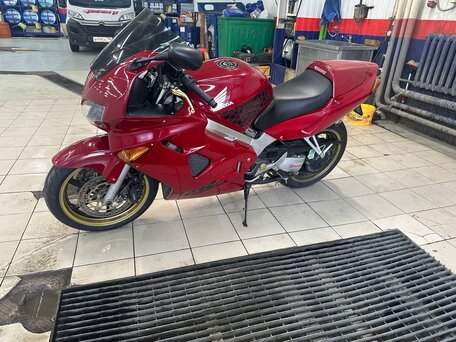 1999 Honda VFR 800, красный, 410000 рублей, вид 4