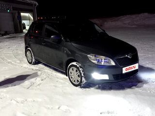 2013 Skoda Fabia II Рестайлинг, серый, 620000 рублей, вид 2