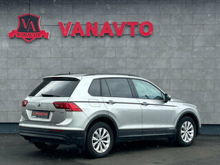 2020 Volkswagen Tiguan II, серый, 2680000 рублей, вид 5