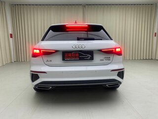 2022 Audi A3 Sportback 35 TFSI IV (8Y), белый, 2050000 рублей, вид 4