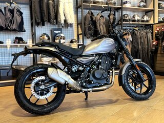 2026 Royal Enfield Guerrilla 450, коричневый, 554000 рублей, вид 5