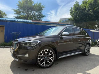 2021 BMW X1 Long 25Li xDrive II (F48) Рестайлинг, чёрный, 3550000 рублей, вид 2