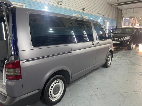 2003 Volkswagen Transporter T5, серый, 1600000 рублей - вид 5