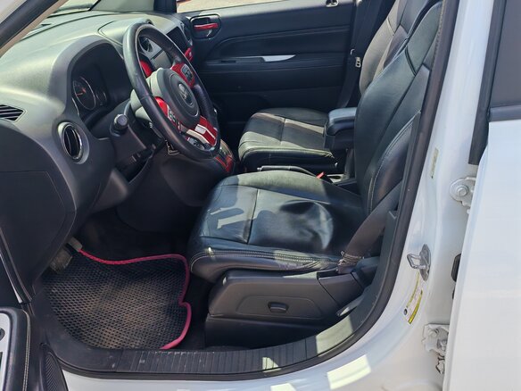 2013 Jeep Compass I Рестайлинг 2, белый, 1150000 рублей - вид 3