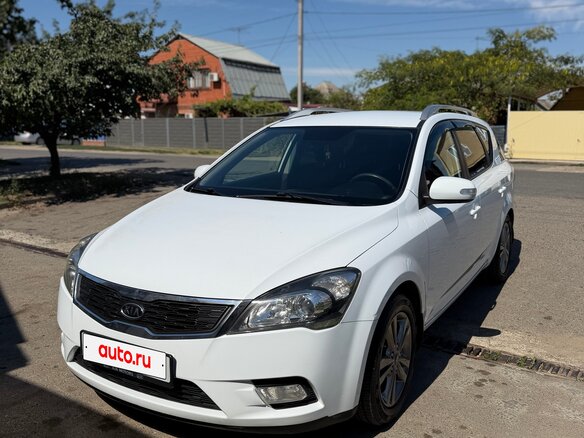 2010 Kia Ceed I Рестайлинг, белый