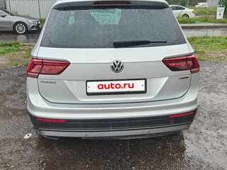2018 Volkswagen Tiguan II, серебристый, 2160000 рублей, вид 5