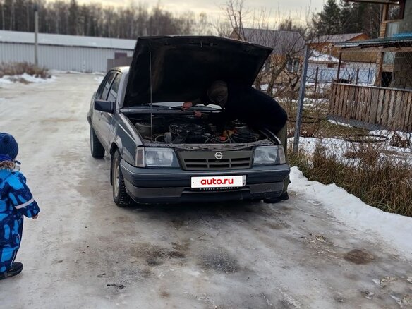 1987 Opel Ascona C, серый