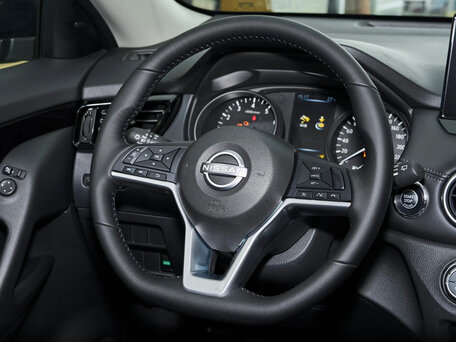 2026 Nissan X-Trail III Рестайлинг 2, чёрный, 3230000 рублей, вид 4