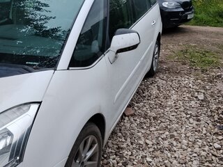 2012 Citroen C4 Picasso Grand I, белый, 500000 рублей, вид 4