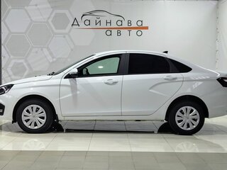 2026 Lada (ВАЗ) Vesta I Рестайлинг (NG), белый, 1735000 рублей, вид 5