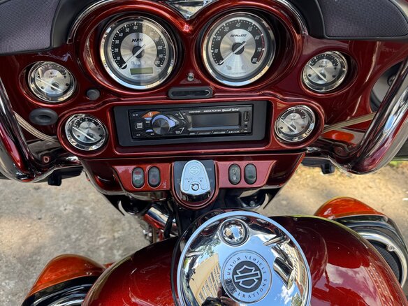 2010 Harley-Davidson CVO, оранжевый, 1150000 рублей - вид 18