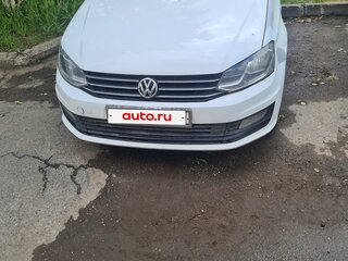 2018 Volkswagen Polo V Рестайлинг, белый, 880000 рублей, вид 3