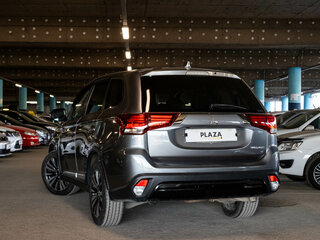2019 Mitsubishi Outlander III Рестайлинг 3, серый, 2249000 рублей, вид 4