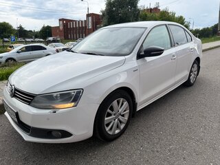 2013 Volkswagen Jetta VI, белый, 850000 рублей, вид 1