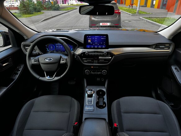 2020 Ford Kuga III, чёрный - вид 10