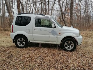 2007 Suzuki Jimny Sierra III Рестайлинг 1, белый, 650000 рублей, вид 4