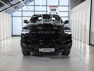 2026 Ram 1500 Crew Cab V Рестайлинг, чёрный, 9756002 рублей, вид 4