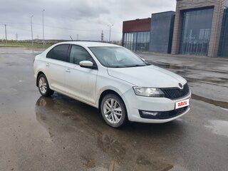 2017 Skoda Rapid I Рестайлинг, белый, 740000 рублей, вид 3