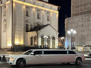 2004 Chrysler 300C I, белый, 715000 рублей, вид 2