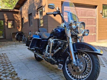 2012 Harley-Davidson Road King, синий, 1150000 рублей, вид 2