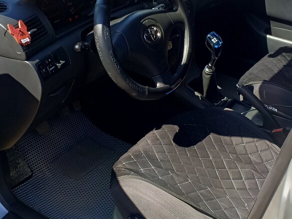 2001 Toyota Corolla IX (E120, E130), серебристый - вид 5