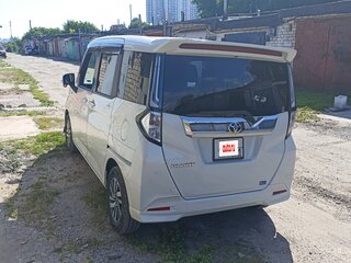 2021 Toyota Roomy I Рестайлинг, белый, 1350000 рублей, вид 4