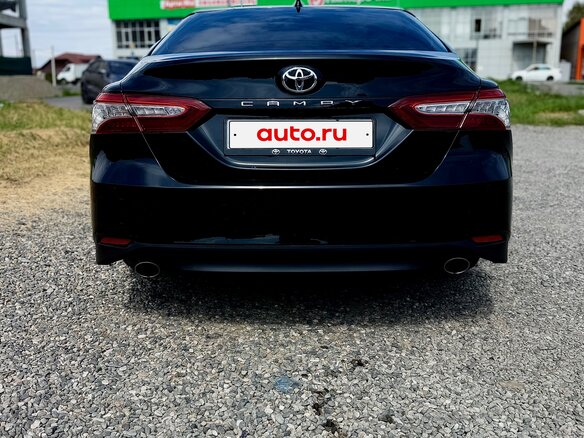 2018 Toyota Camry VIII (XV70), чёрный, 3320000 рублей - вид 4