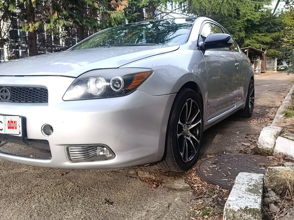 2005 Scion tC I, серый, 550000 рублей
