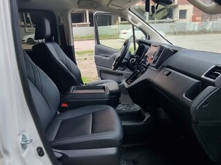 2021 Toyota HiAce H300, белый, 6500000 рублей, вид 4