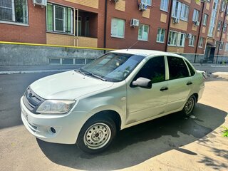 2014 Lada (ВАЗ) Granta I, белый, 400000 рублей, вид 2