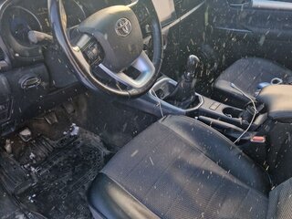 2019 Toyota Hilux VIII, чёрный, 2950000 рублей, вид 5