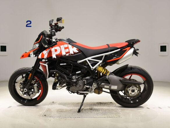 2020 Ducati Hypermotard, красный, 1060000 рублей - вид 1