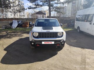 2021 Jeep Renegade I Рестайлинг, серый, 2100000 рублей, вид 3